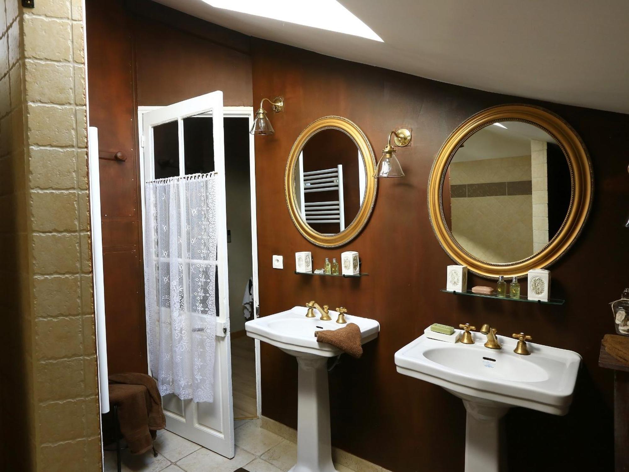 أفينيون Domaine De Rhodes B&B الغرفة الصورة