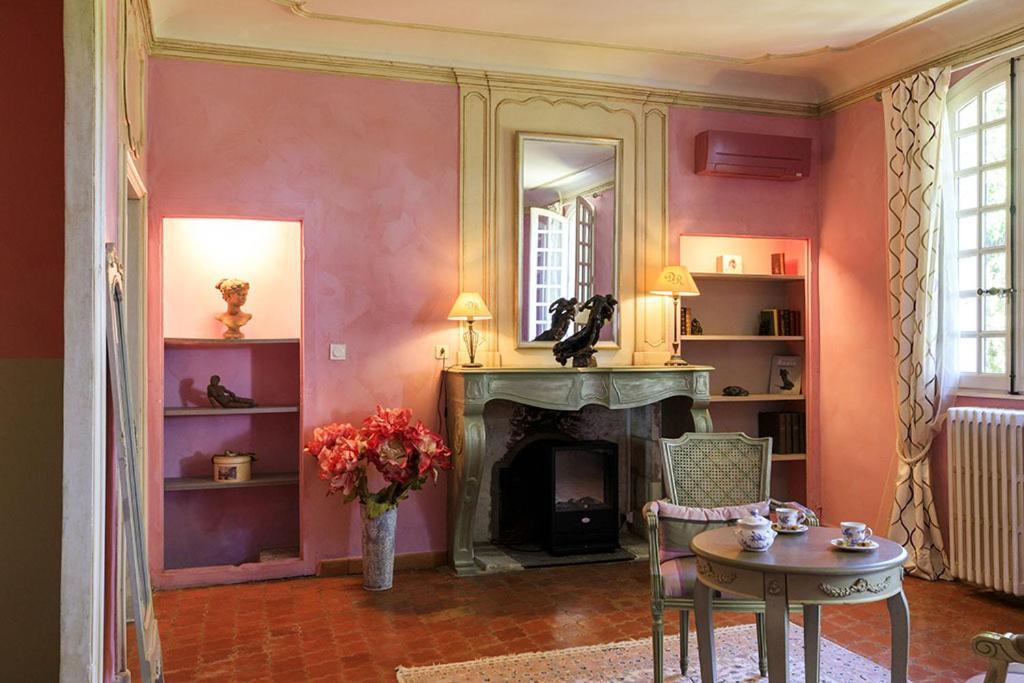أفينيون Domaine De Rhodes B&B الغرفة الصورة