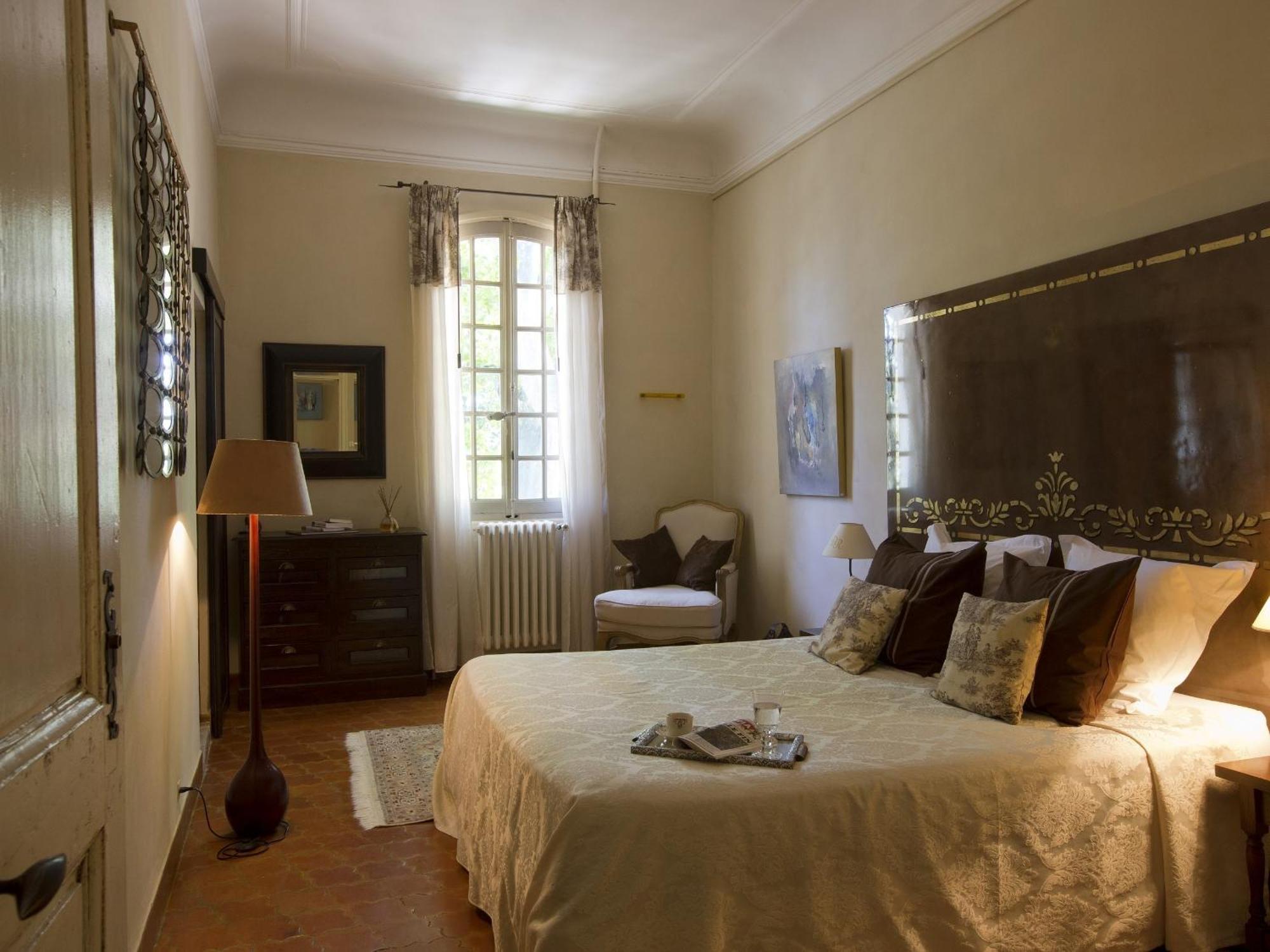 أفينيون Domaine De Rhodes B&B الغرفة الصورة